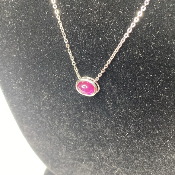 Sterling silver necklace with Ruby cab - Picture 2 of 5